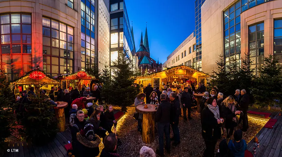 Weihnachtsmarkt Lübeck Sternenwald